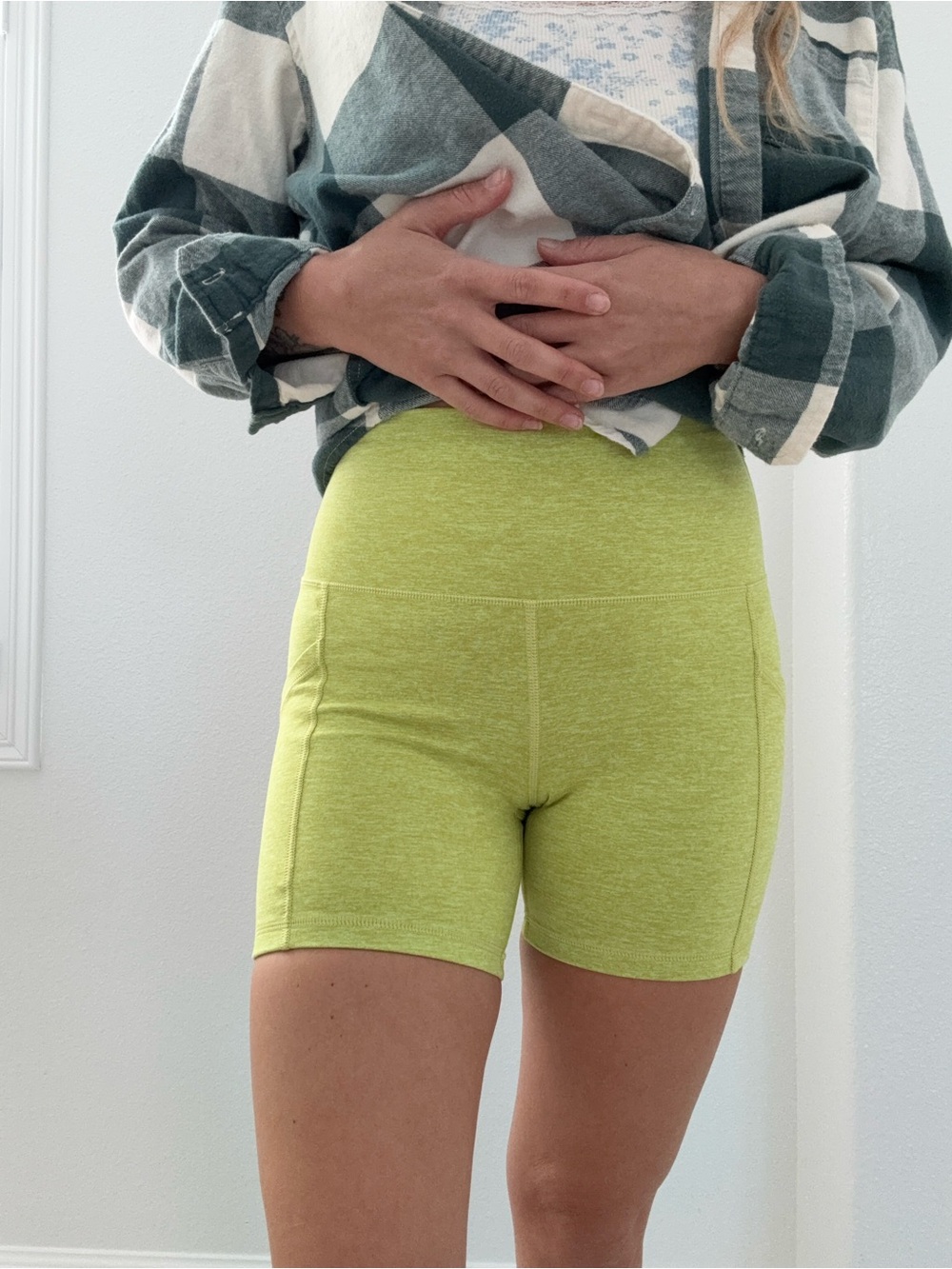 Aerie Offline Neon Green “The Hugger” Bike Shorts 5”